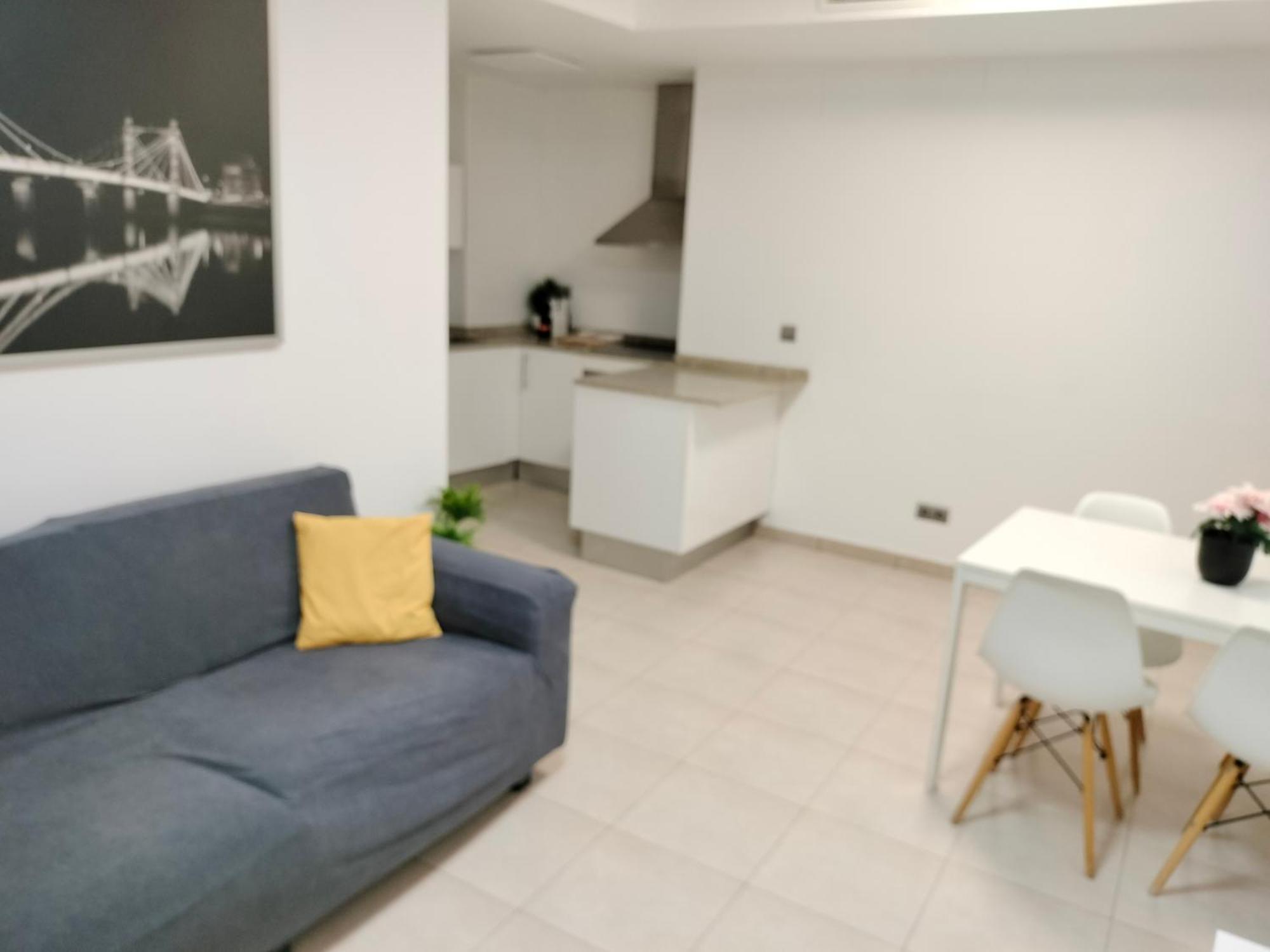 Apartaments Puigcardener 1 Manresa Dış mekan fotoğraf